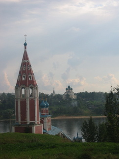 Тутаев. Казанская церковь
